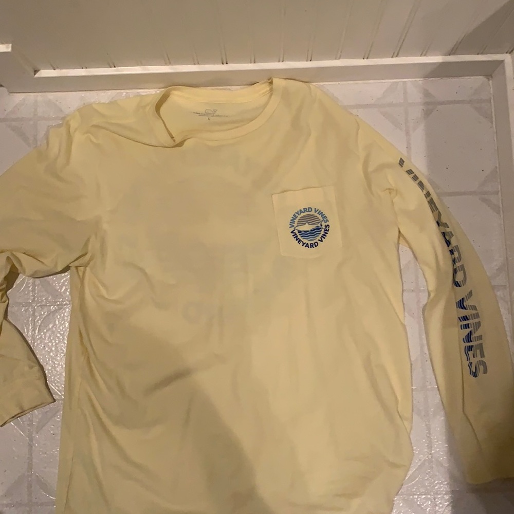 Large Vineyard Vines long sleeve